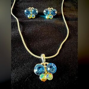 Butterfly necklace and earrings set